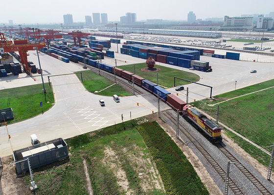 calidad A la carga multimodal de los E.E.U.U. que remite a cargo desempaquetado el envío del transporte ferroviario y del océano fábrica